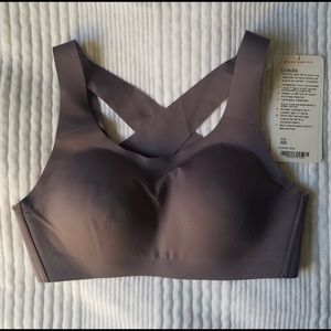 Lululemon Enlite bra